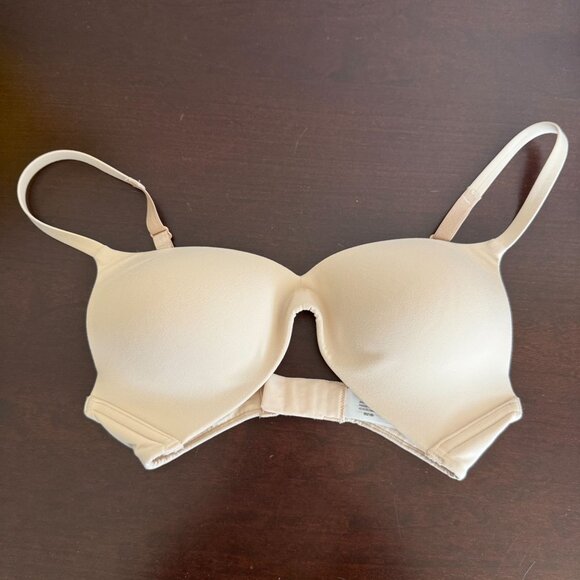 Wacoal Beige Wireless Adjustable Straps Hook Closure Bra, 32C - Picture 1 of 5